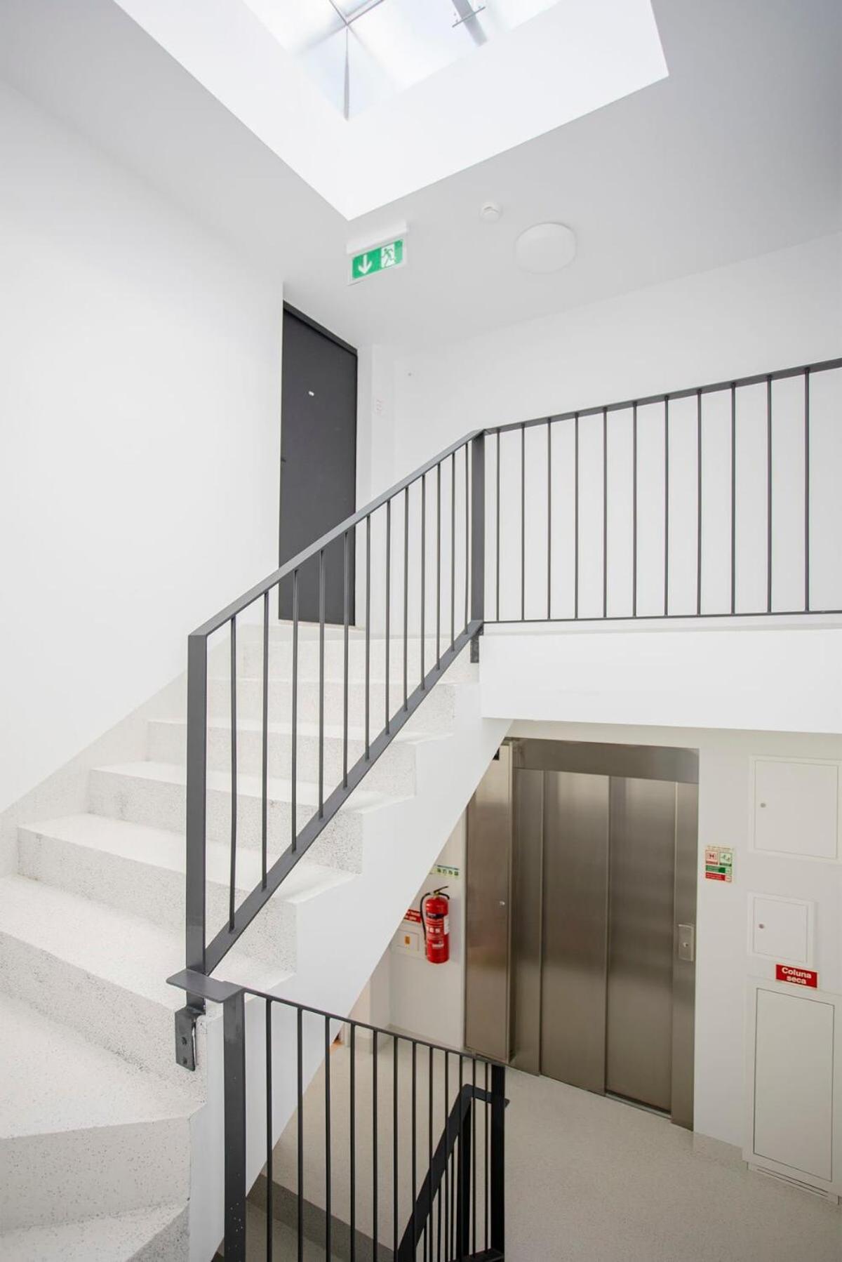 Liiiving In Porto-Modern & Glam Rooftop Apartment Kültér fotó